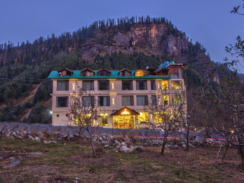 The Katoch Grand Resort Manāli Exterior foto